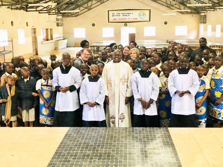 Medical Mission Trips Team Give Dental care to Academy kids and celebrate Holy Mass together!